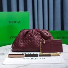 Bottega Veneta Pouch Clutch Bags